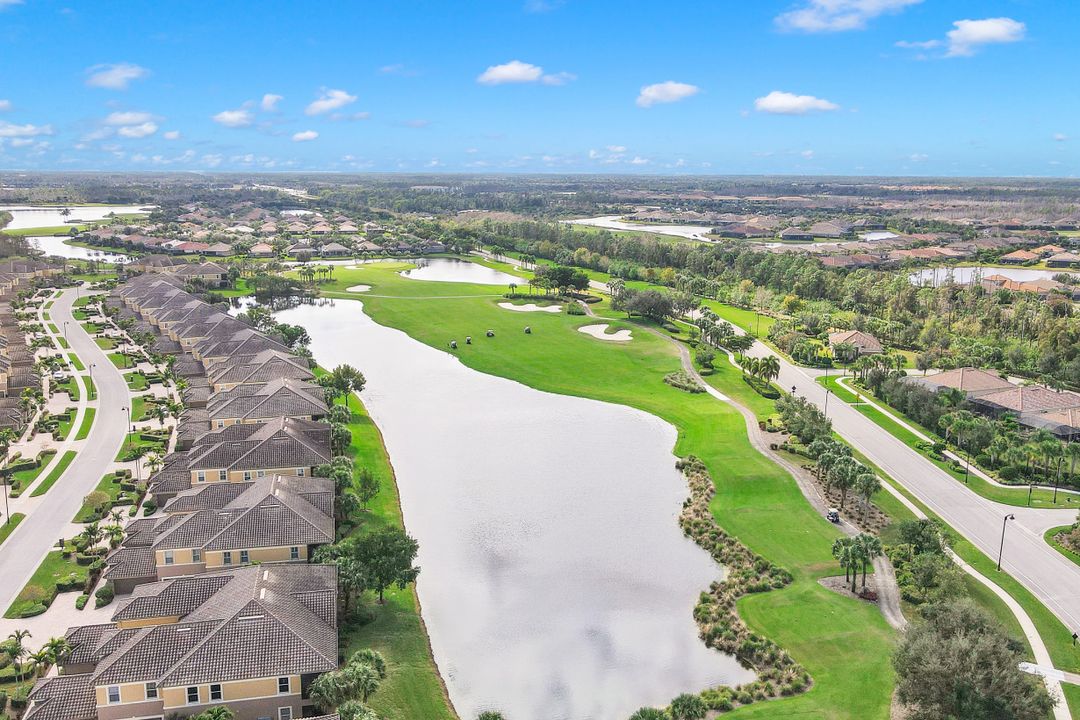 9609 Cobalt Cove Cir, Naples, FL 34120