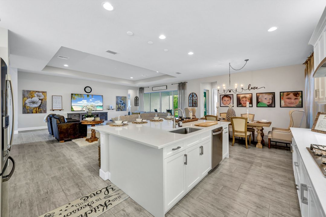 11723 Peony Ter, Naples, FL 34120