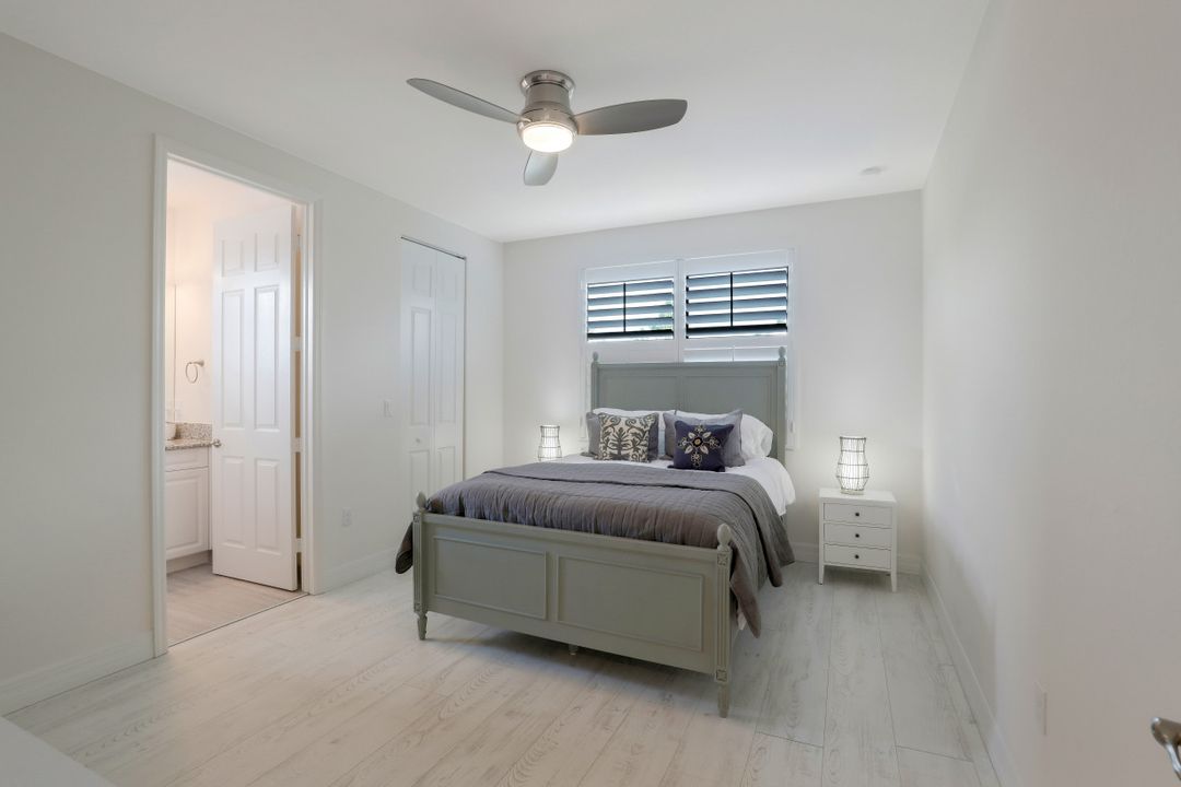 13840 Luna Dr, Naples, FL 34109