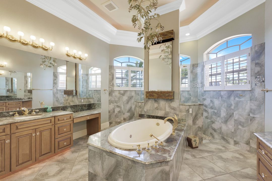 5343 SW 10th Ave, Cape Coral, FL 33914