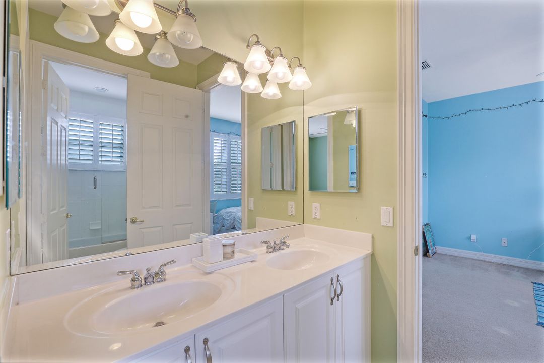 1857 Senegal Date Dr, Naples, FL 34119