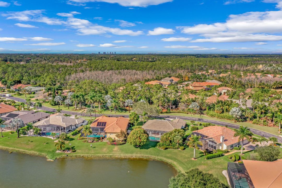 2104 Imperial Cir, Naples, FL 34110