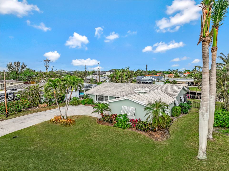 5305 Del Monte Ct, Cape Coral, FL 33904