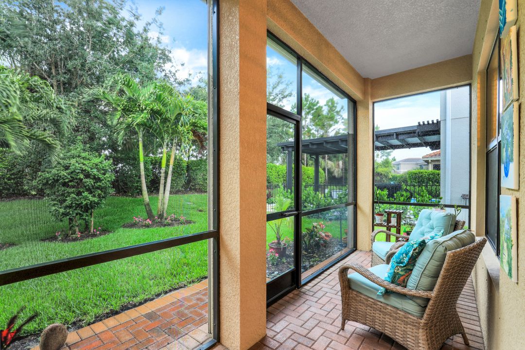 3050 Hudson Ter, Naples, FL 34119