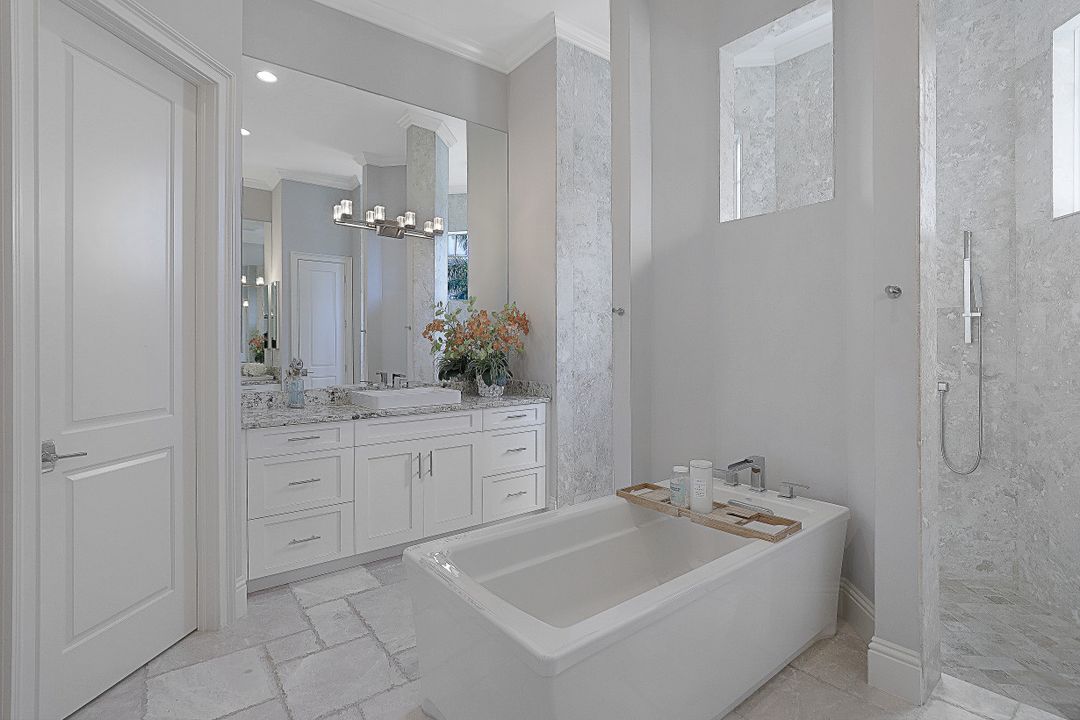 671 S Barfield Dr, Marco Island, FL 34145