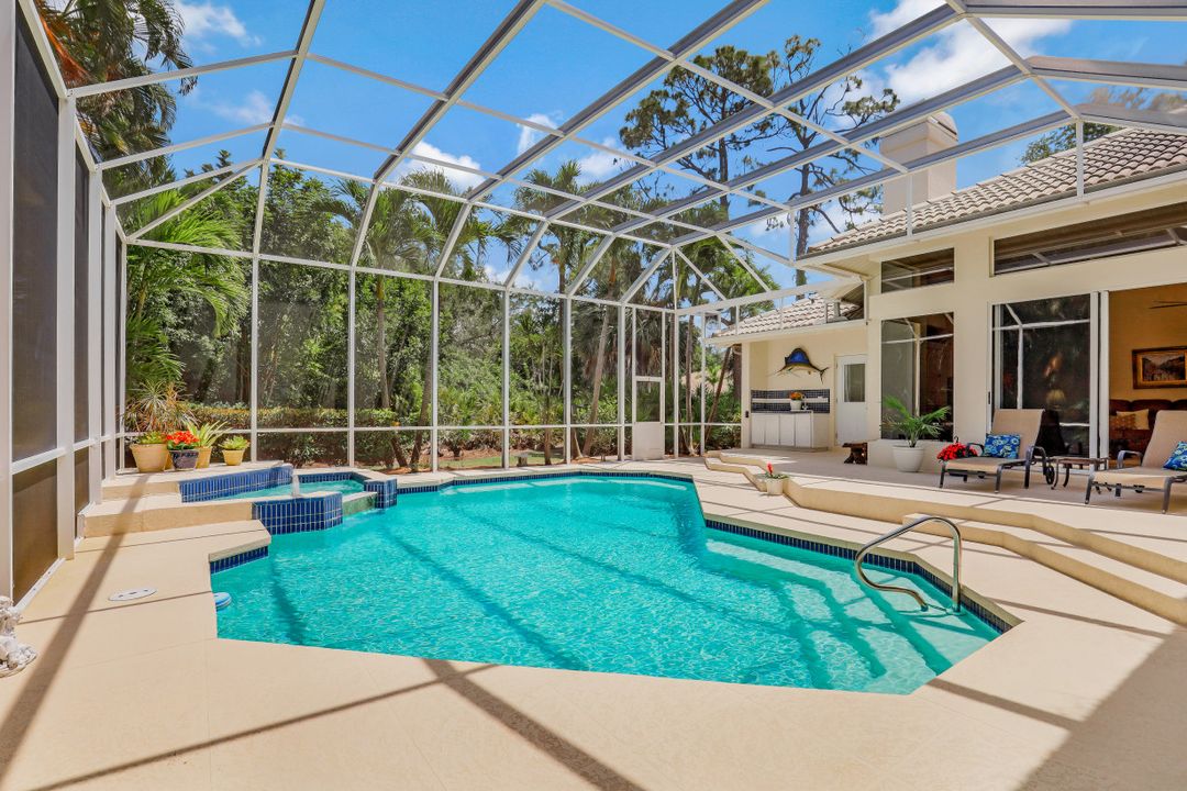 3950 Lakemont Dr, Bonita Springs, FL 34134