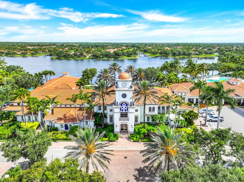 4420 Prescott Ln, Naples, FL 34119