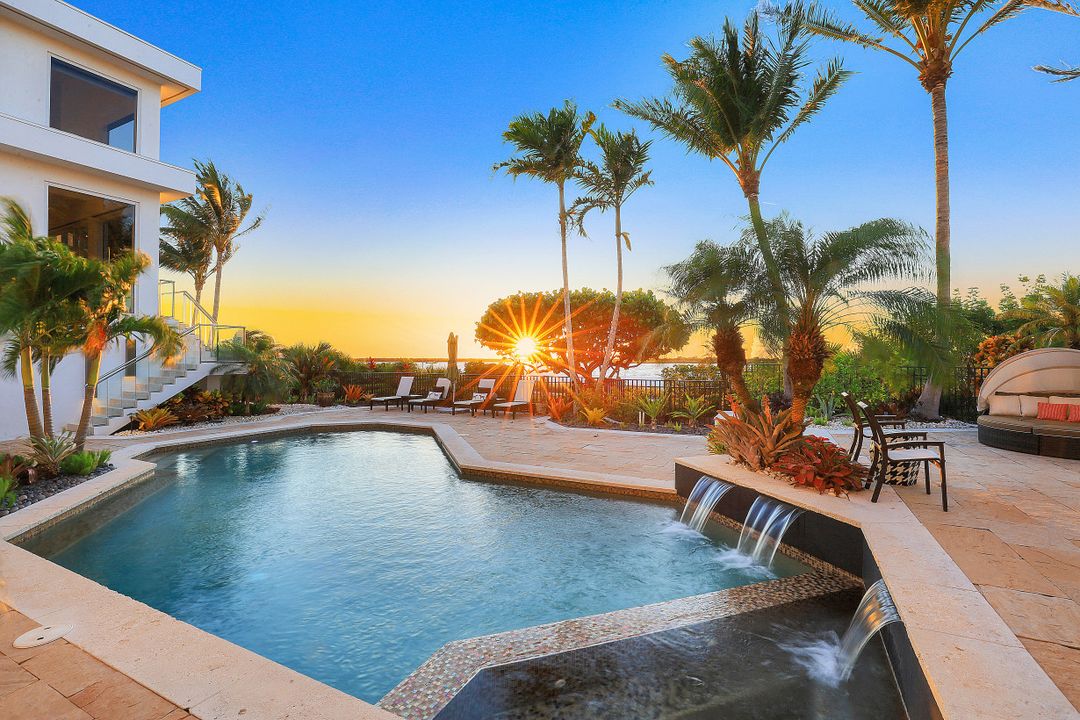 202 S Beach Dr, Marco Island, FL 34145