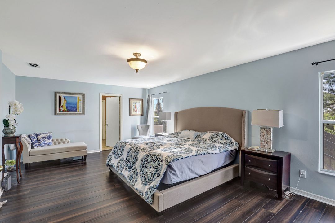 2806 Embers Pkwy W, Cape Coral, FL 33993