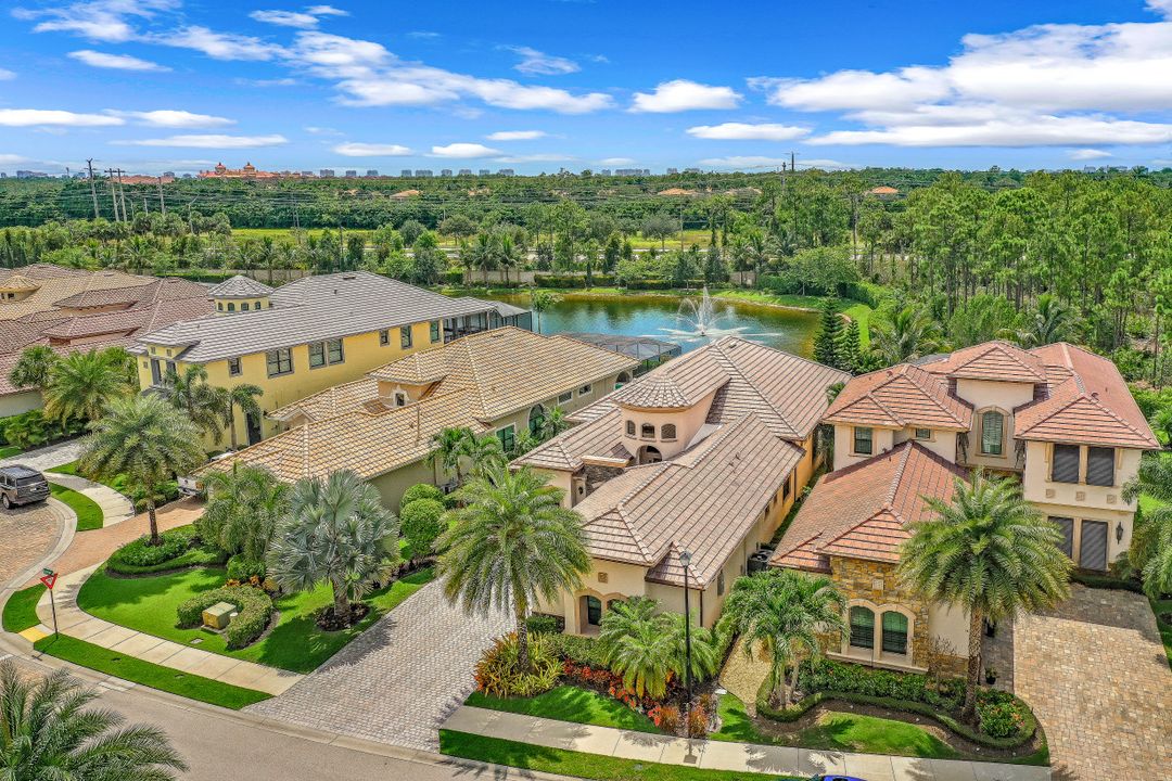 14713 Reserve Ln, Naples, FL 34109