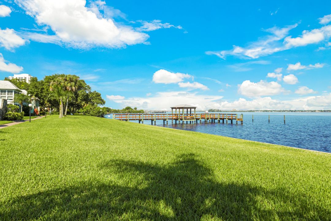 3225 E Riverside Dr #12A, Fort Myers, FL 33916