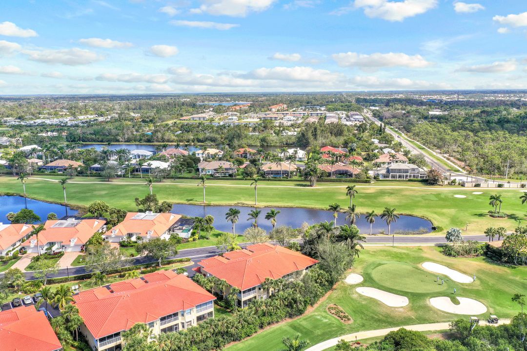 4800 Yacht Harbor Dr #822, Naples, FL 34112