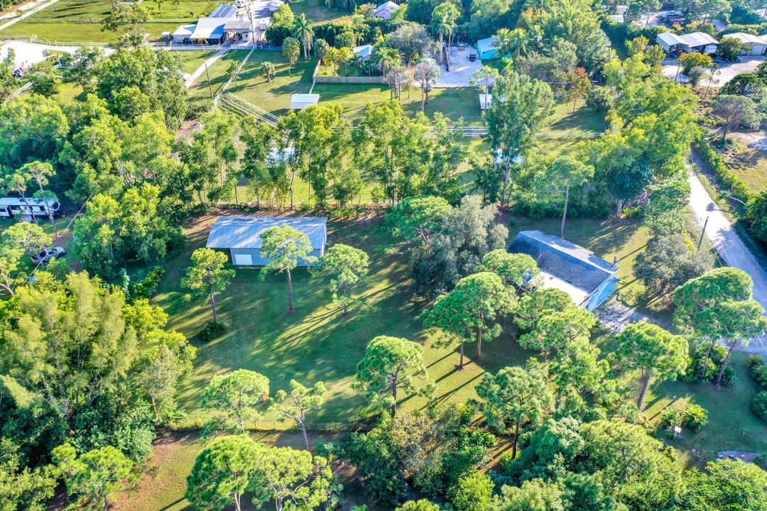 8642 Whispering Pines Dr, Saint James City, FL 33956