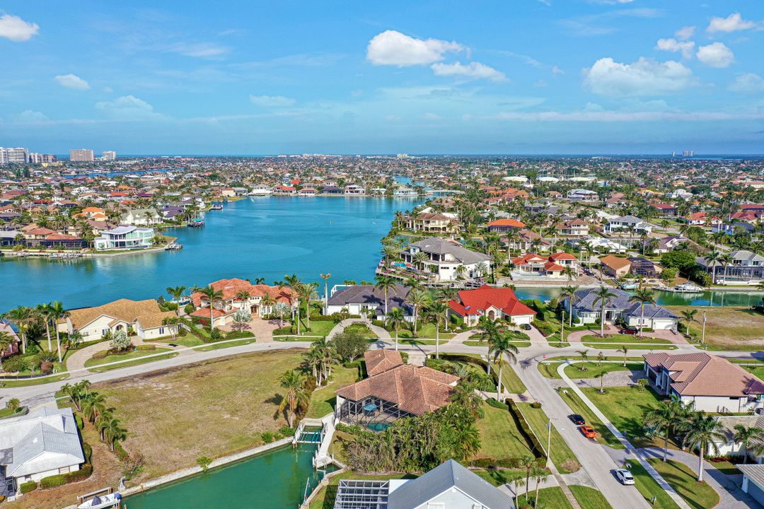 800 Arcadia Ct, Marco Island, FL 34145