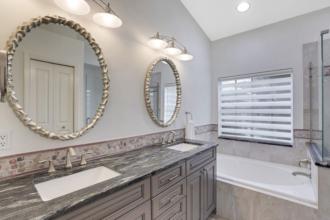 24820 Lakemont Cove Ln #201, Bonita Springs, FL 34134