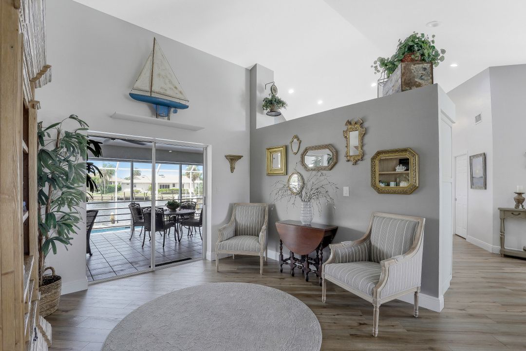 278 Seminole Ct, Marco Island, FL 34145