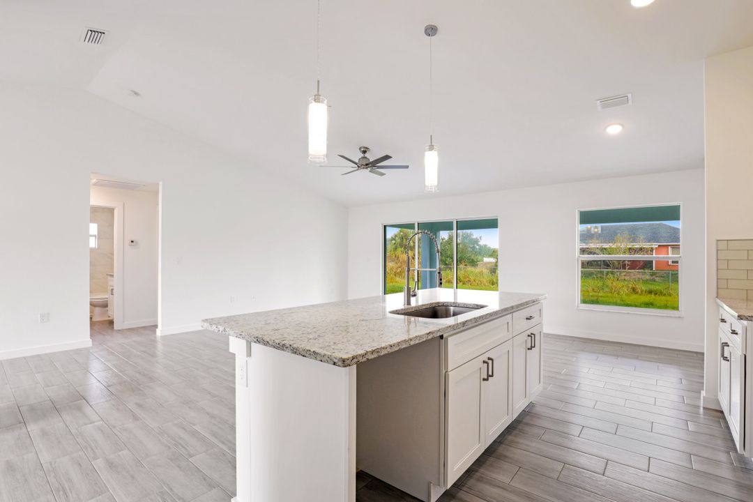 2506 50th St SW, Lehigh Acres, FL 33976