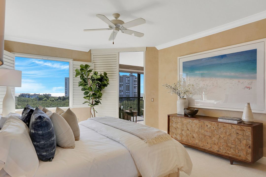 8960 Bay Colony Dr #703, Naples, FL 34108