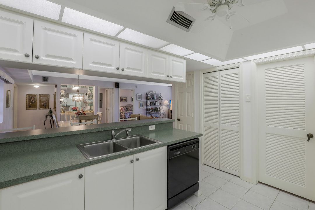 1621 Spoonbill Ln #A, Naples, FL 34105