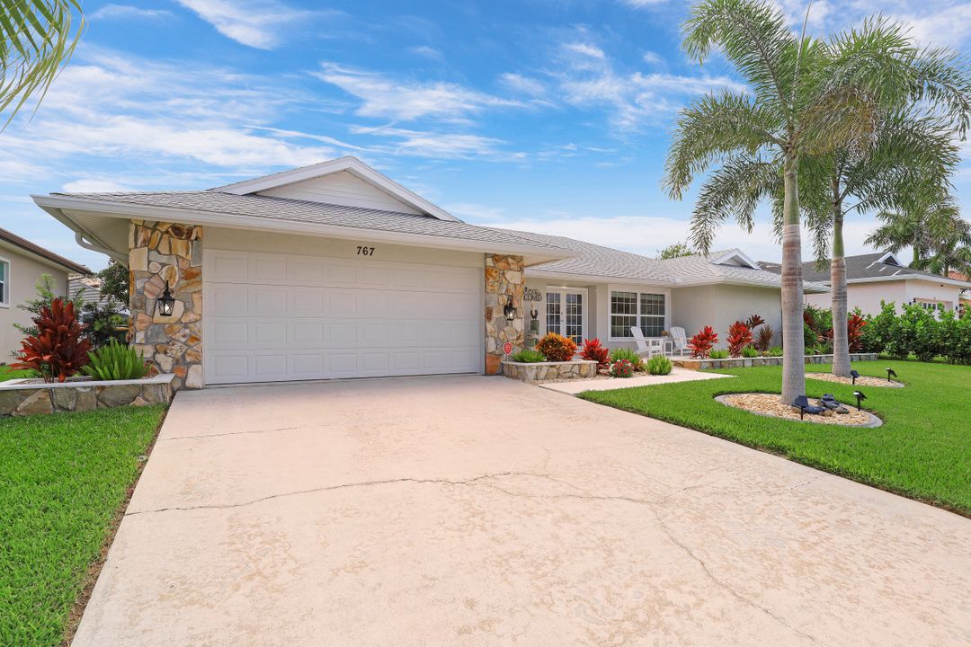 767 Amber Dr, Marco Island, FL 34145