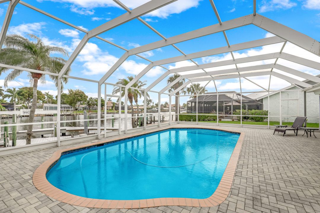1923 SE 36th Terrace, Cape Coral, FL 33904