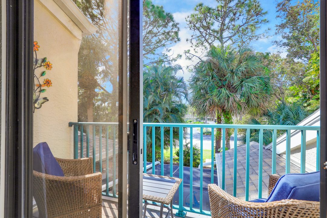 55 Emerald Woods Dr #C 11, Naples, FL 34108