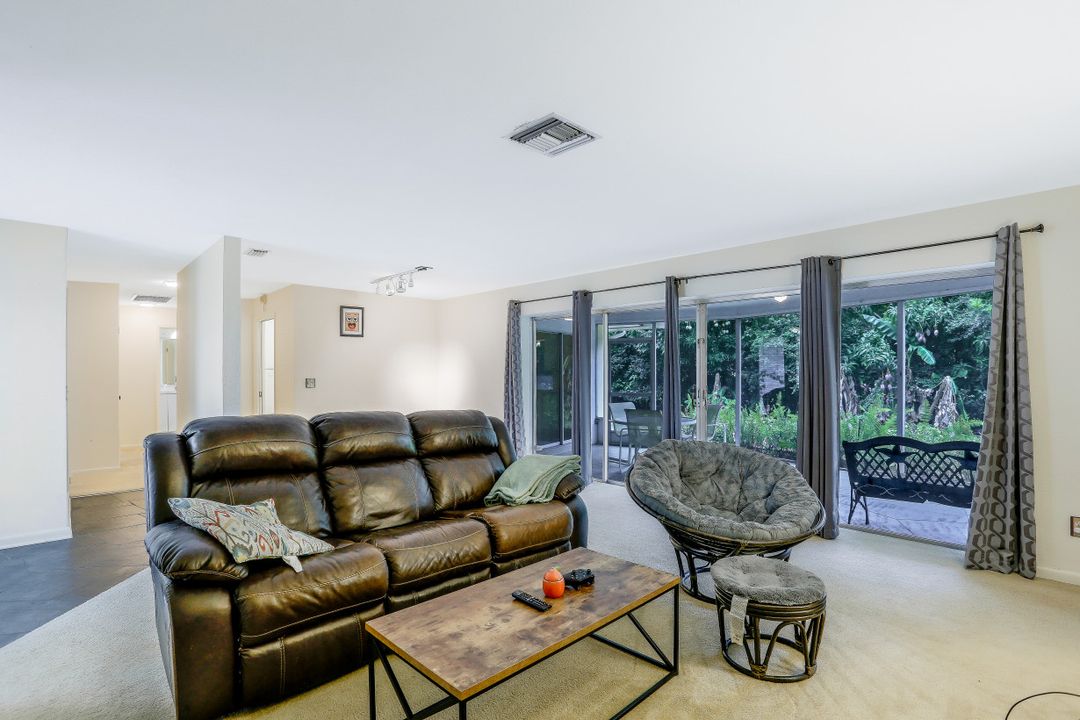 3888 Crayton Rd, Naples, FL 34103