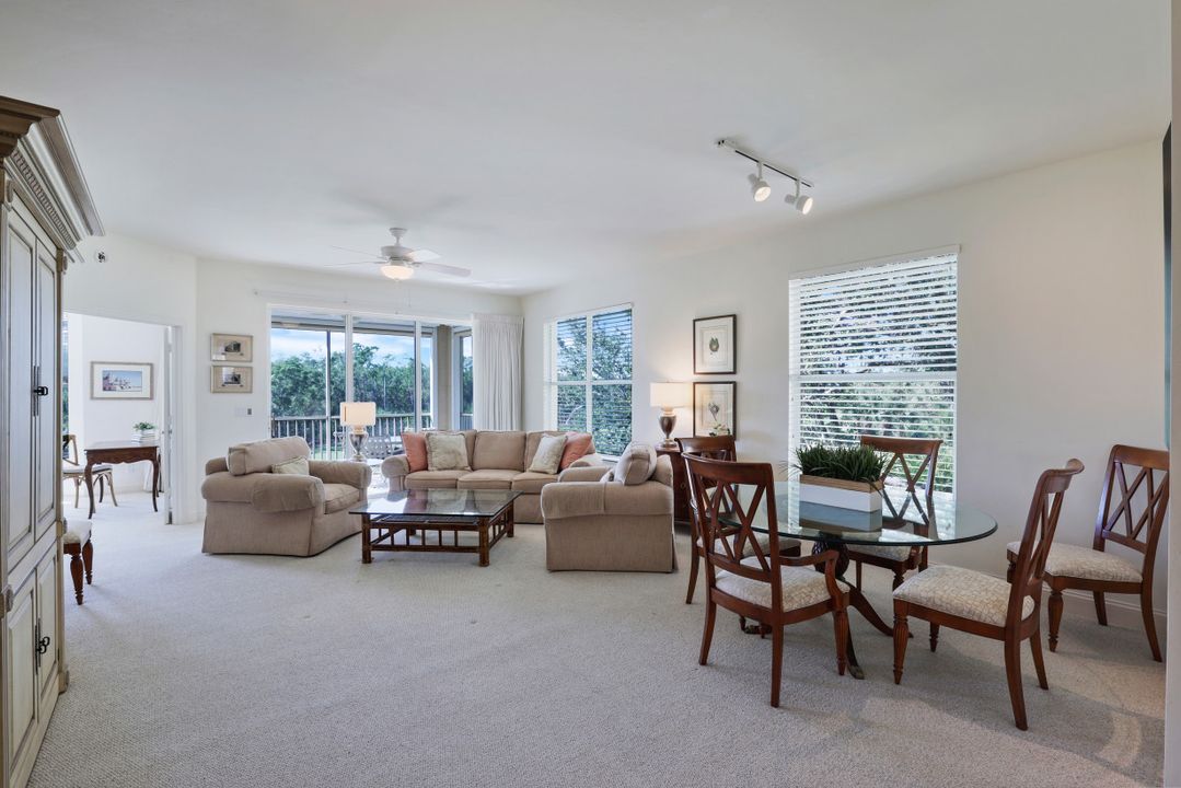 4650 Yacht Harbor Dr #126, Naples, FL 34112