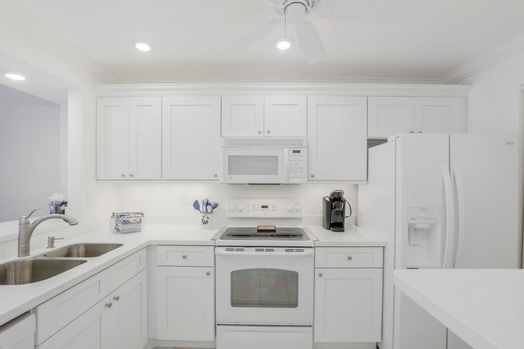 651 Seaview Ct #B-508, Marco Island, FL 34145