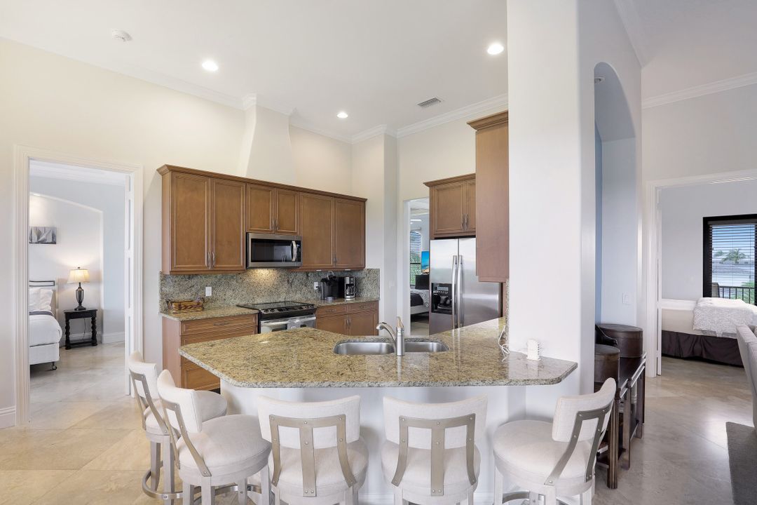 500 Spinnaker Dr, Marco Island, FL 34145