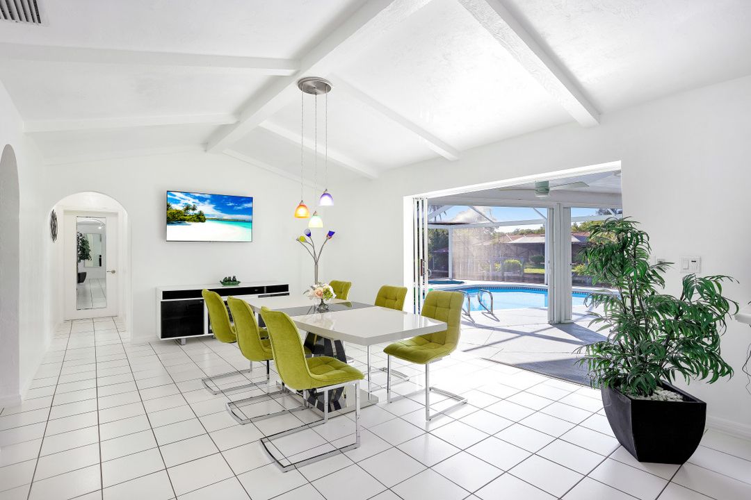 1144 Lincoln Ct, Cape Coral, FL 33904