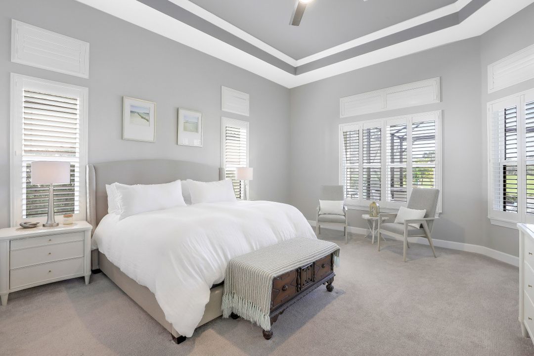 9308 Tulipano Ter, Naples, FL 34119