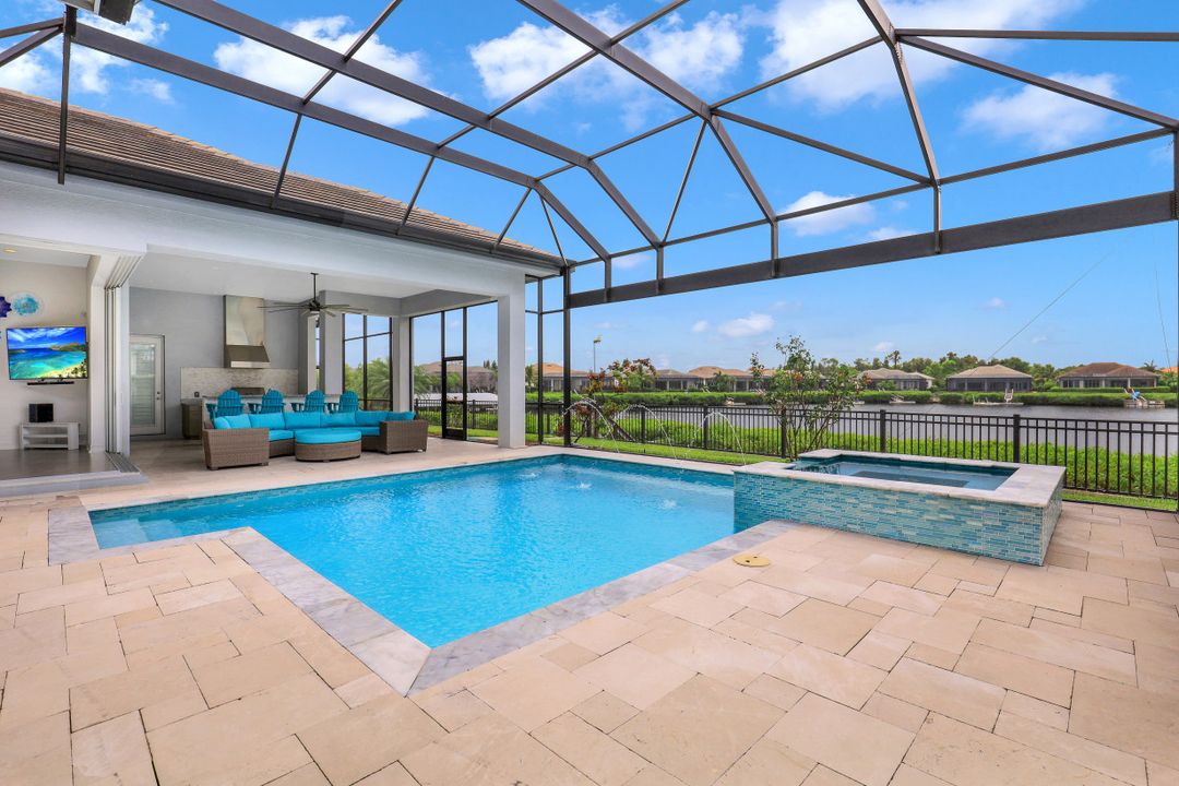 17214 Hidden Estates Cir, Fort Myers, FL 33908