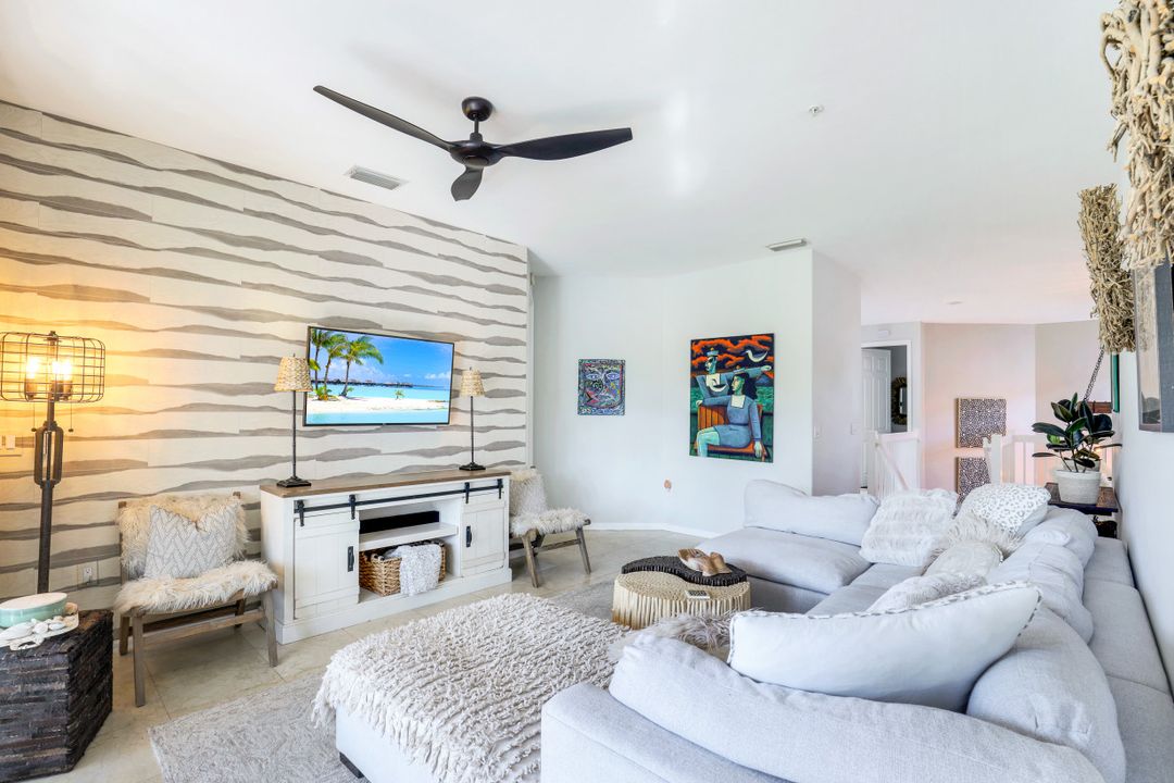 2180 Arielle Dr #804, Naples, FL 34109