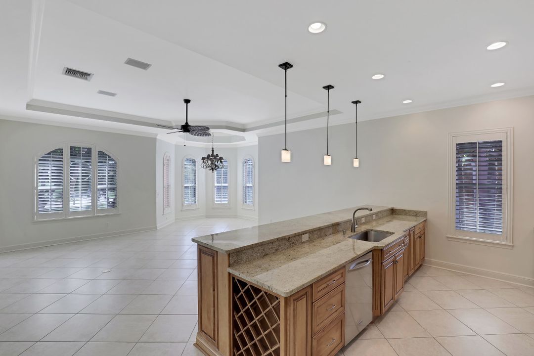 2362 Terra Verde Ln, Naples, FL 34105