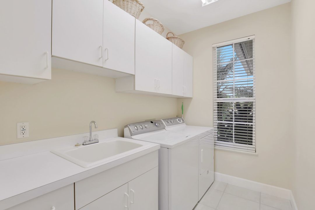 159 N Barfield Dr, Marco Island, FL 34145