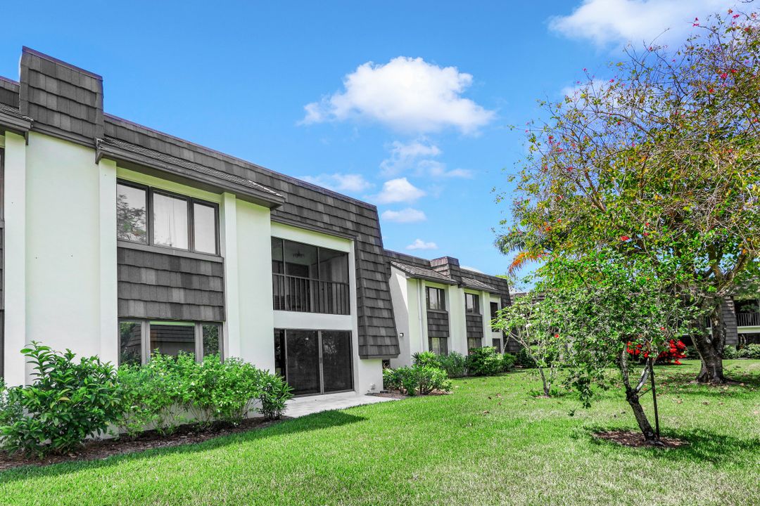 1624 Spoonbill Ln #A, Naples, FL 34105