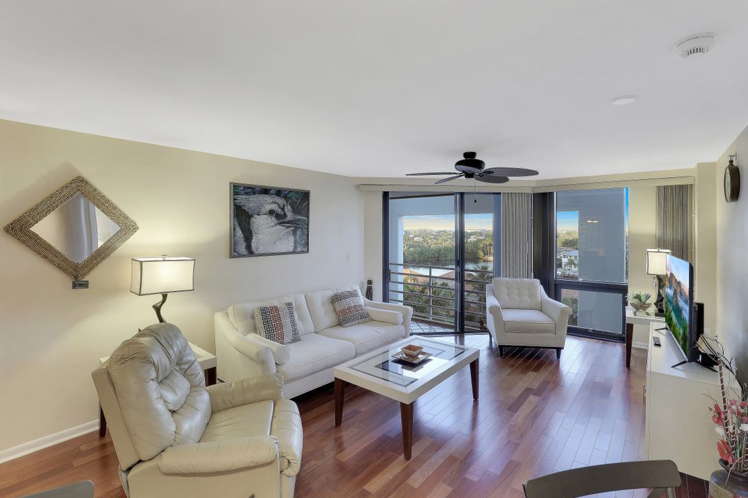 4751 Gulf Shore Blvd N #804, Naples, FL 34103