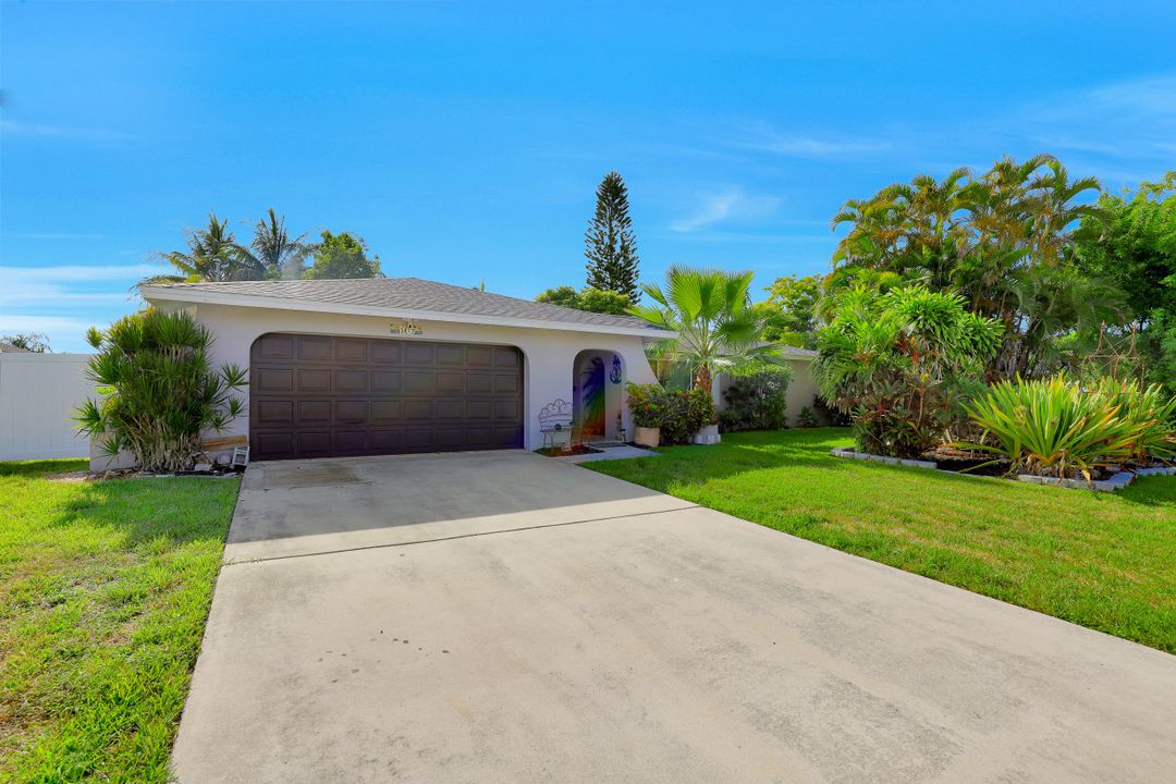 3817 SW 2nd Ave, Cape Coral, FL 33914
