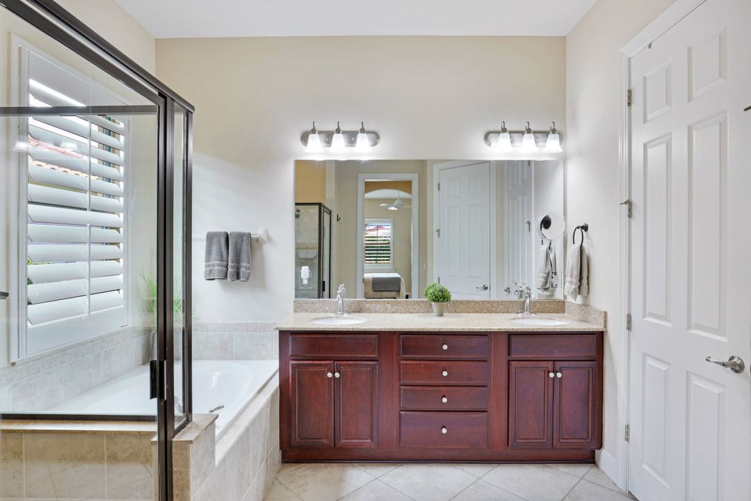 9455 Quarry Dr, Naples, FL 34120