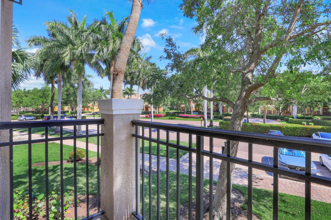 10731 Mirasol Dr #201, Miromar Lakes, FL 33913