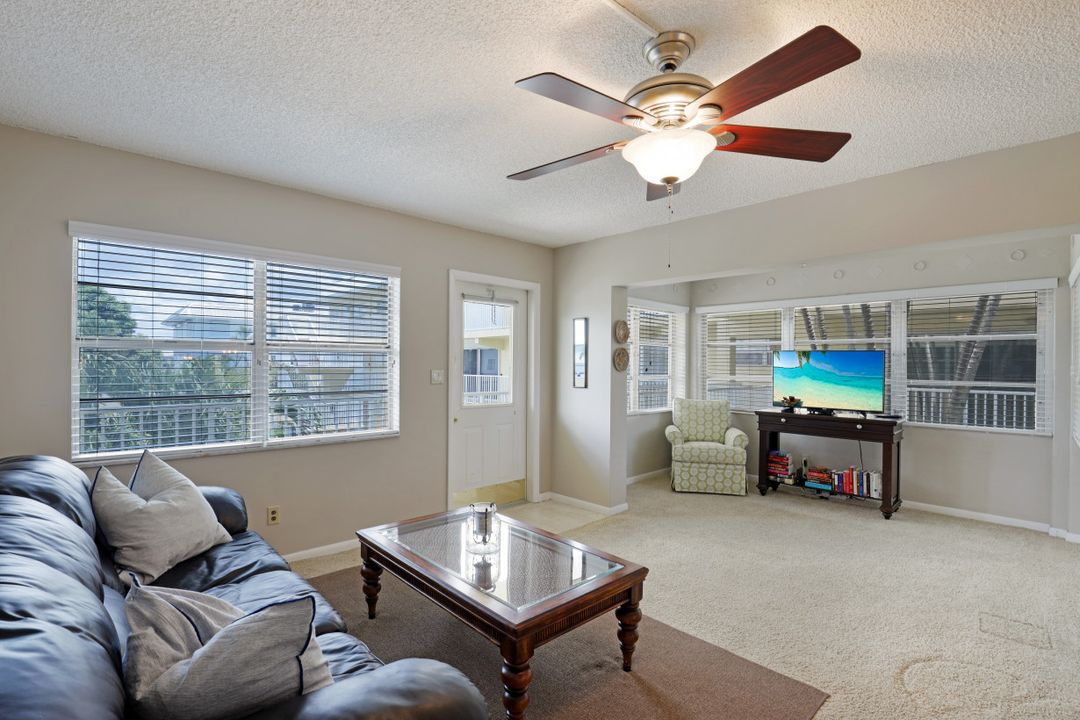 1100 8th Ave S #209C, Naples, FL 34102