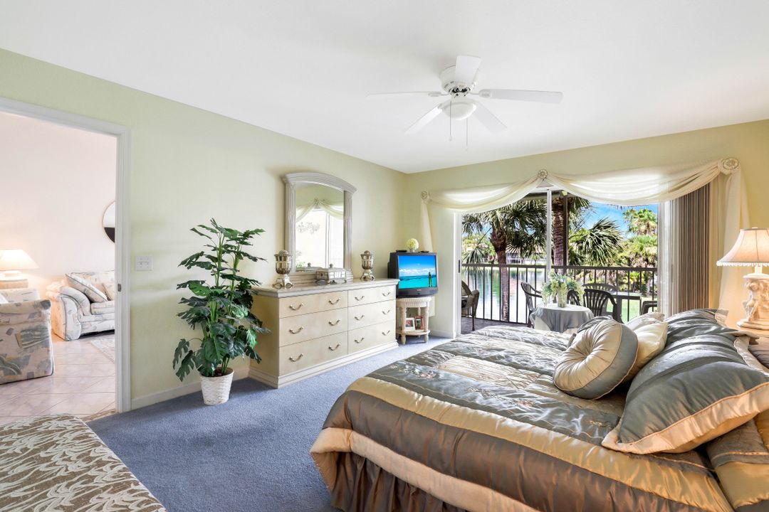 2420 Hidden Lake Dr #1006, Naples, FL 34112