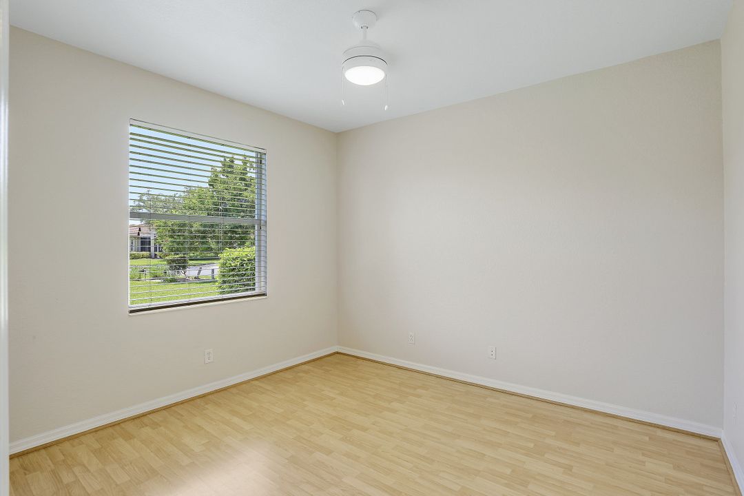 3967 Ruxton Rd, Naples, FL 34116