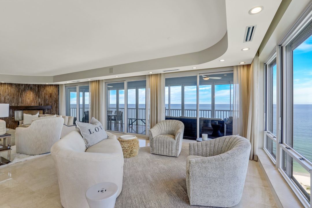 9811 Gulf Shore Dr, Naples, FL 34108