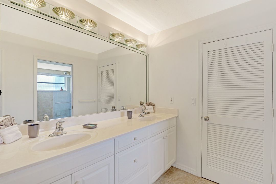 5002 SW 11th Pl, Cape Coral, FL 33914