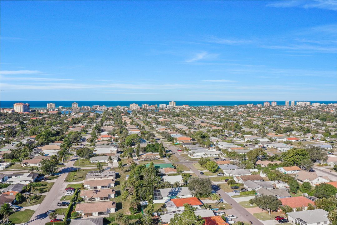 710 95th Ave N, Naples, FL 34108