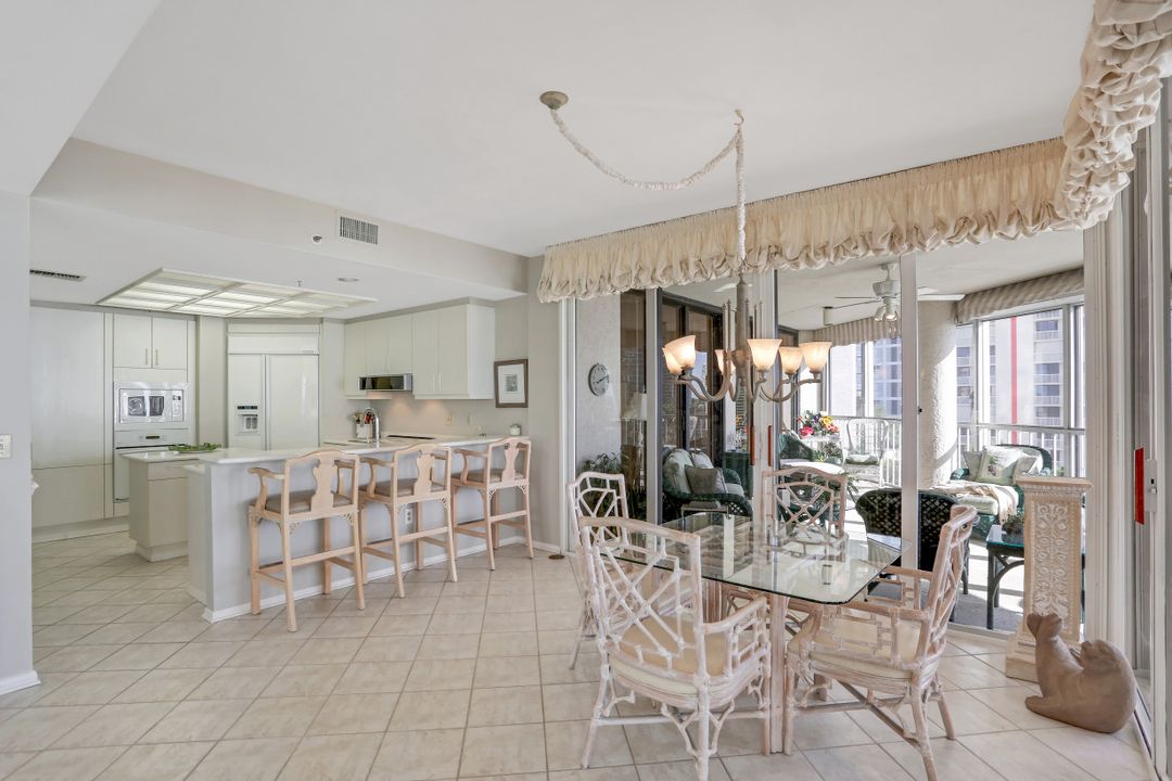 4951 Gulf Shore Blvd #302, Naples, FL 34103