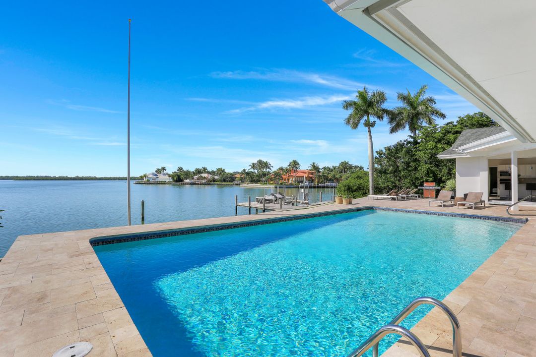 1028 W Inlet Dr, Marco Island, FL 34145