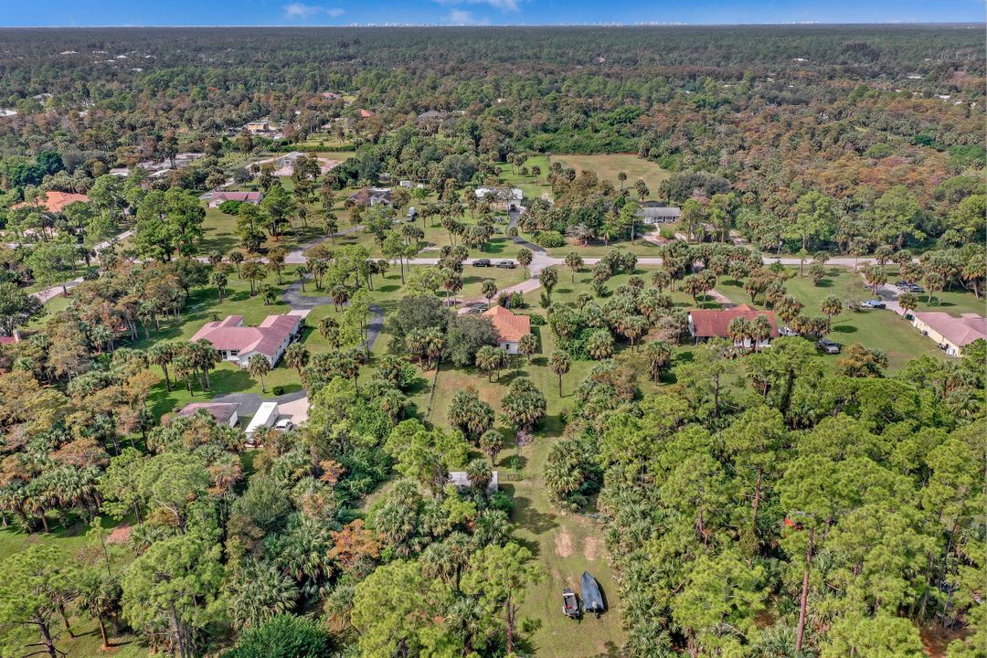 330 17th St SW, Naples, FL 34117